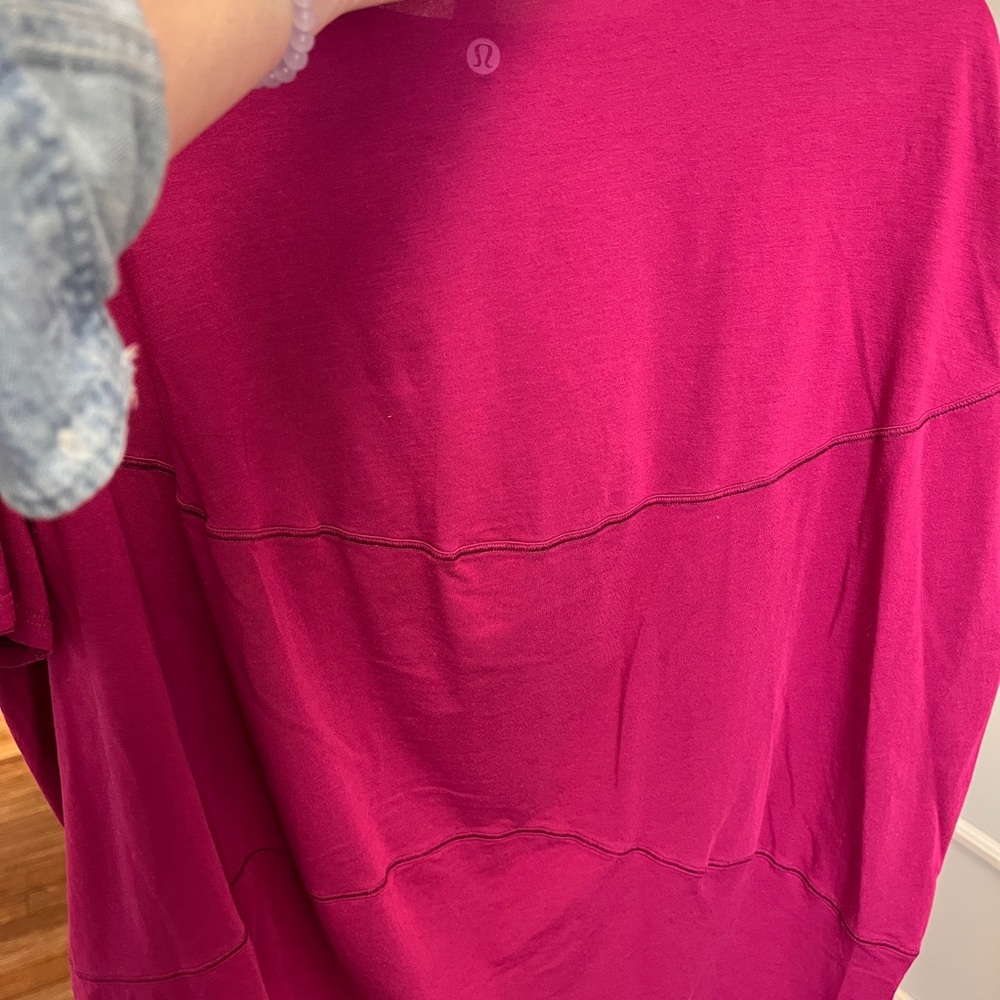 Lululemon Athletica Fuchsia Tee